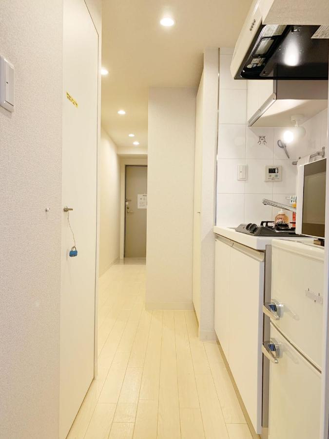 Ookubo Shinjuku Kabukicho Smart Stay: 3-min Metro, High-speed Wi-fi Apartment *