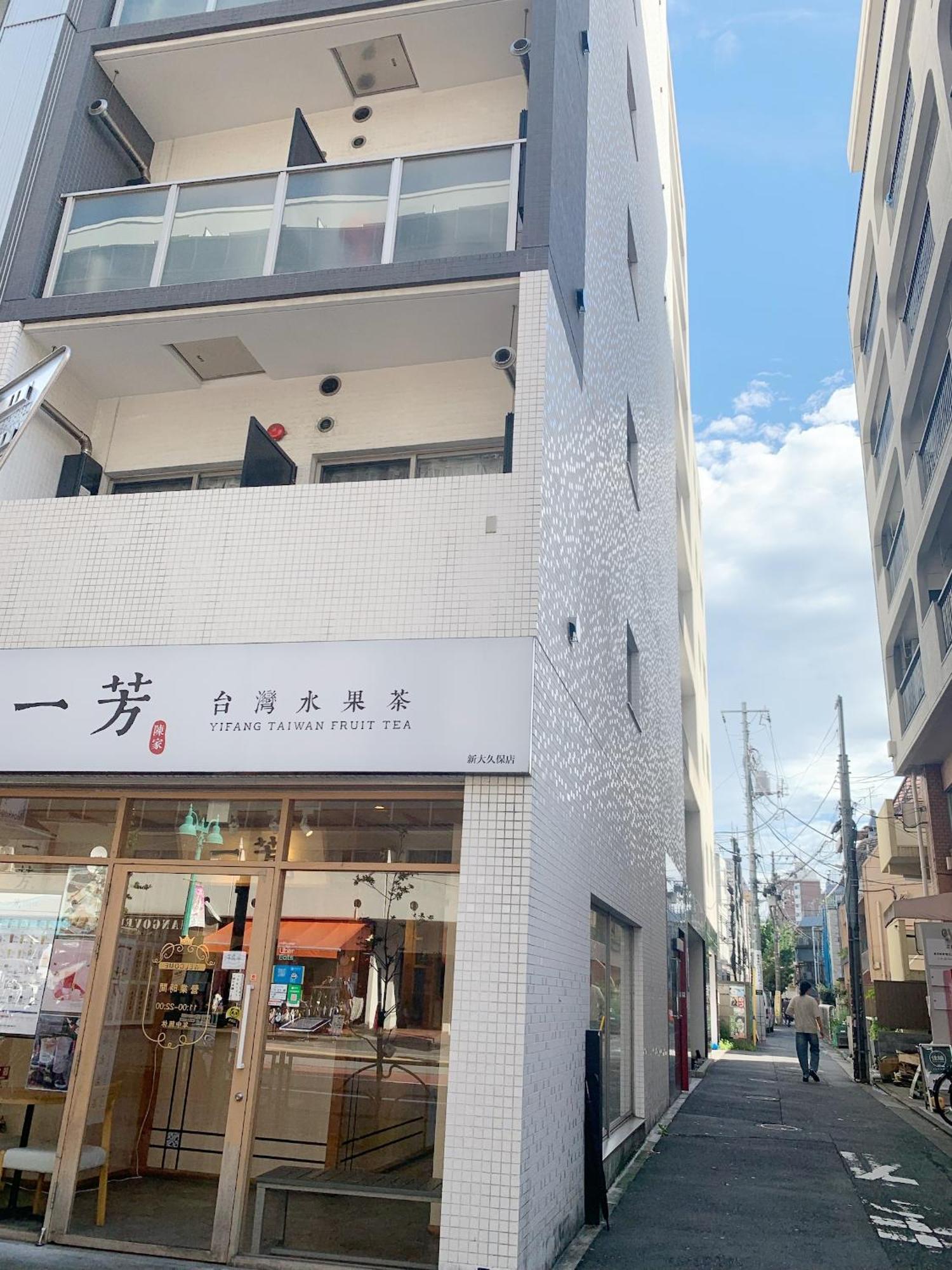 Ookubo Shinjuku Kabukicho Smart Stay: 3-min Metro, High-speed Wi-fi *